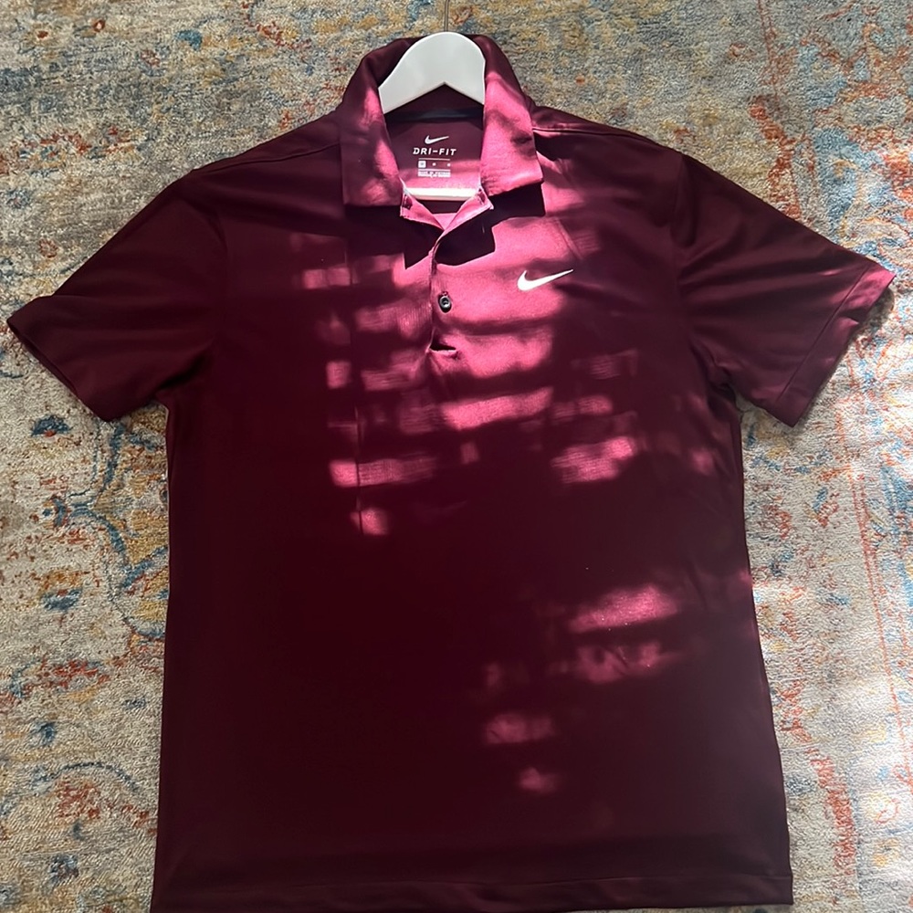 Nike mens Dri-fit golf shirt size medium